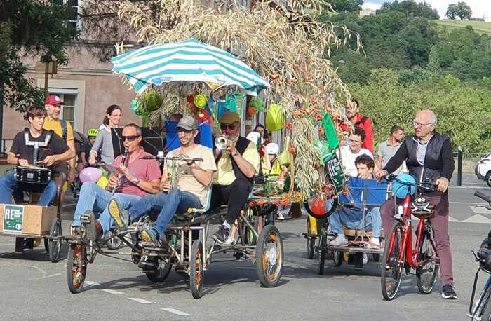 Fête du vélo, Carbonne, place de la République, Carbonne