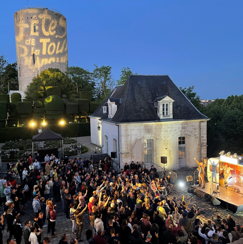 Fêtes de la Tour Blanche  Issoudun 2026-05-14