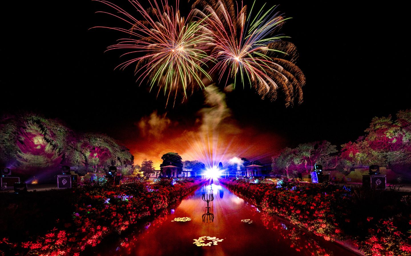 Feux d&rsquo;artifice Villa Arnaga Cambo-les-Bains