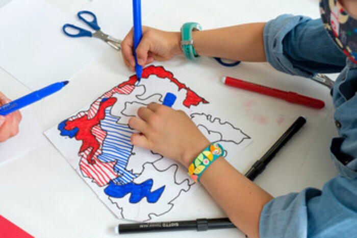 Fresque collective inspirée de la Tour aux figures, Parc départemental de l’Île Saint-Germain – La Tour aux figures, Issy-les-Moulineaux