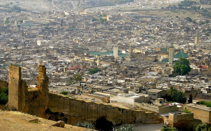 Genèse et évolution urbaine de la médina de Fès : Un urbanisme millénaire