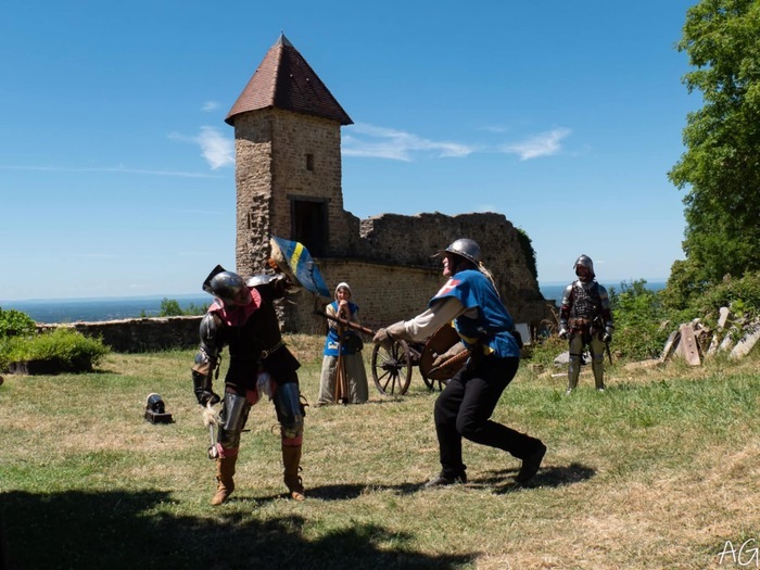 Grande rencontre riche en animations au château médiéval de CHEVREAUX (JURA) !, Château médiéval de CHEVREAUX (JURA), Chevreaux