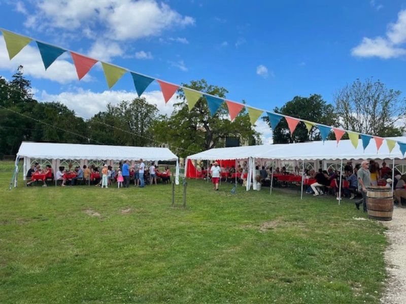 Guinguette à la Ferme de Grand Porto L&rsquo;Agneau d&rsquo;Asques Cubzac-les-Ponts