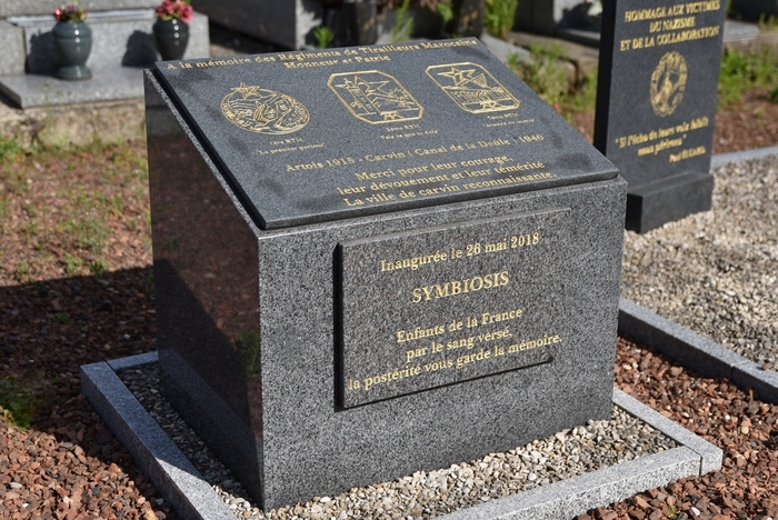 Hommage à la division Marocaine des deux Guerres Mondiales, Cimetière de Carvin, Carvin
