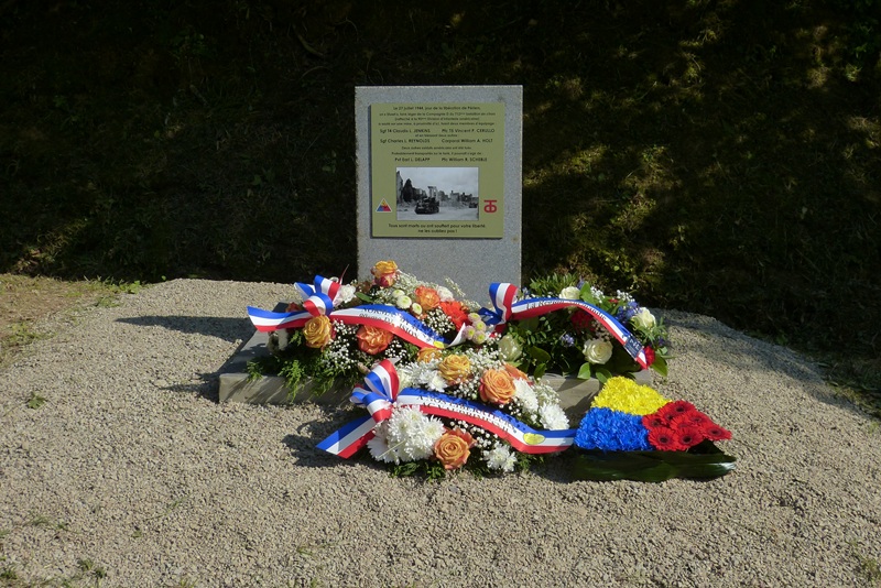 Hommage aux hommes du 712e Battallon de chars  Périers