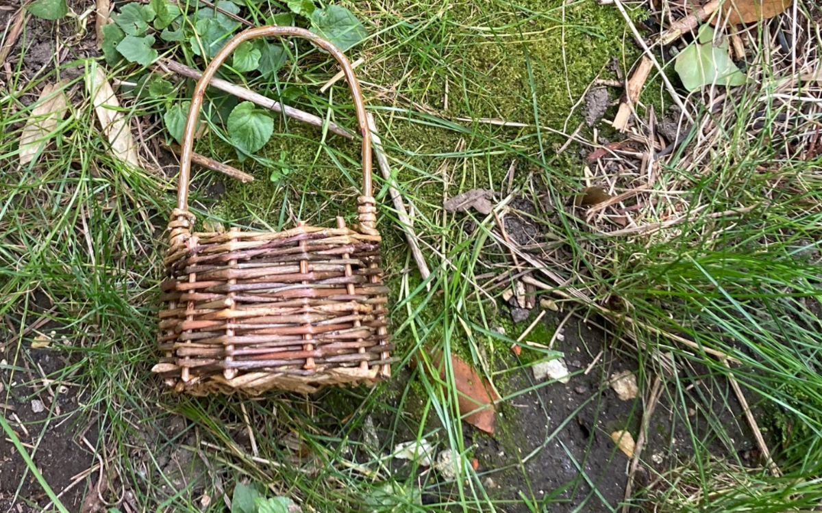 Initiation à la vannerie sauvage Ressourcerie Le Plant B Paris