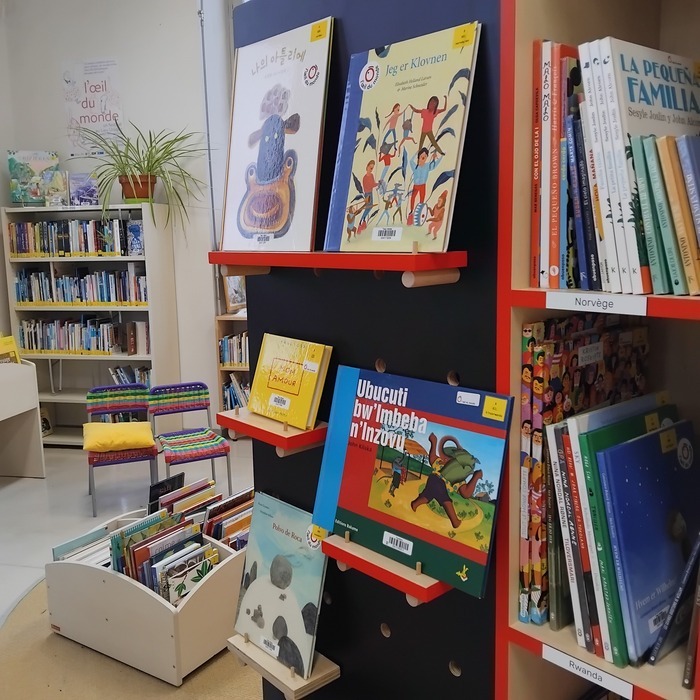 « INSTANTS TISSÉ »  :  Écouter le monde, Fonds Documentaire Tissé Métisse, Nantes