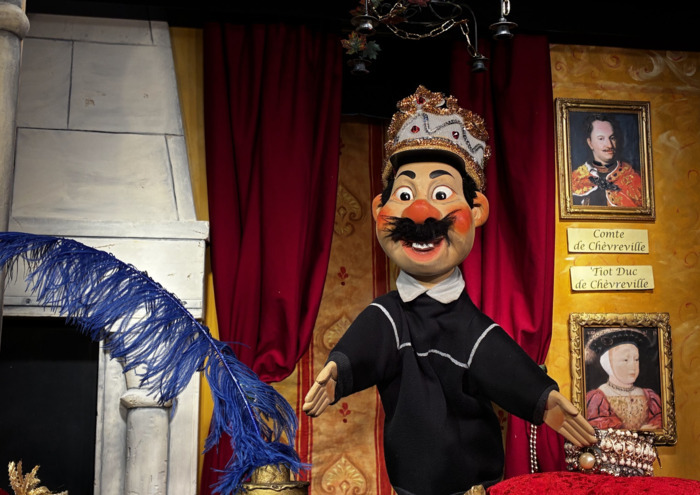 Intrigue au château Théâtre Le P'tit Jacques Lille