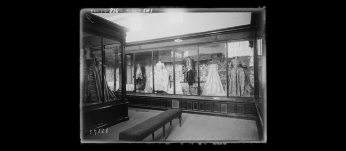 La base numérique "La mode au musée