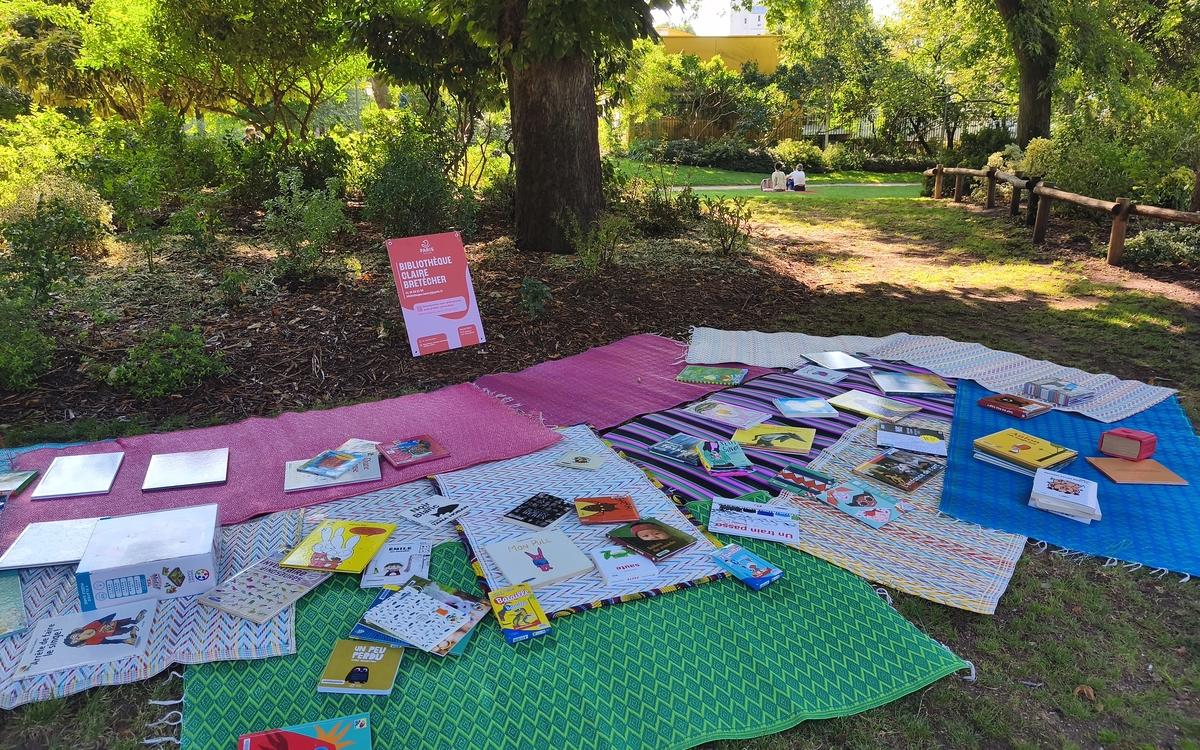 La Bibliothèque Claire Bretécher au square Villemin Jardin Villemin Paris