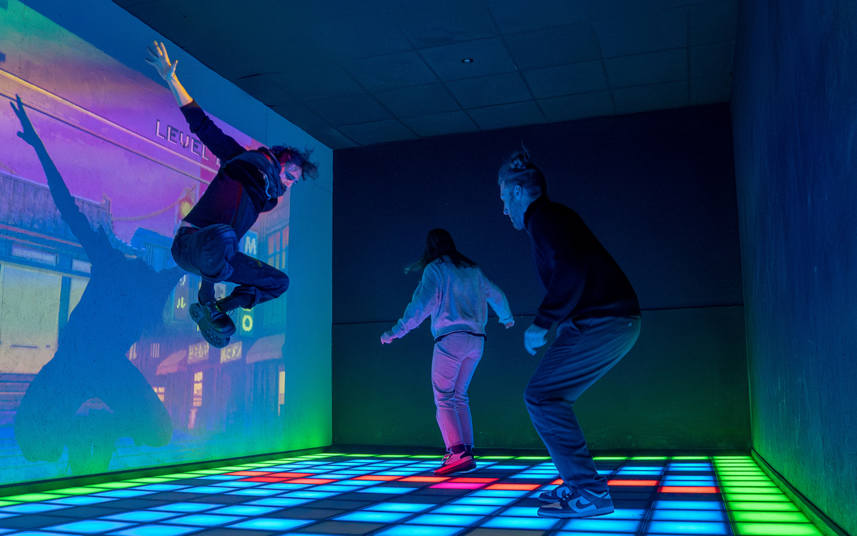 La GRID débarque chez RUSH ACTION GAME et un lance défi inédit pour les familles pendant les vacances RUSH ACTION GAME PARIS Paris