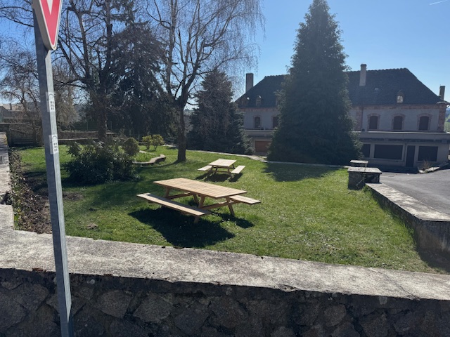 LA GUINGUETTE FERMIÈRE DE SAINT-ALBAN route de l&rsquo;hôpital Saint-Alban-sur-Limagnole