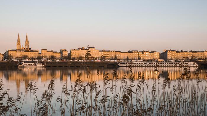 La place de la femme dans l’espace public bordelais, Place des Grands-Hommes, Bordeaux