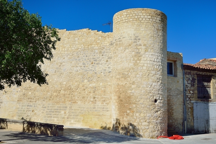 La ronde des remparts, Tour Saint-Jacques, Pertuis