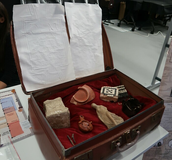 La Valise de l'archéologue Village de l'archéologie de Lyon - Centre Berthelot Lyon