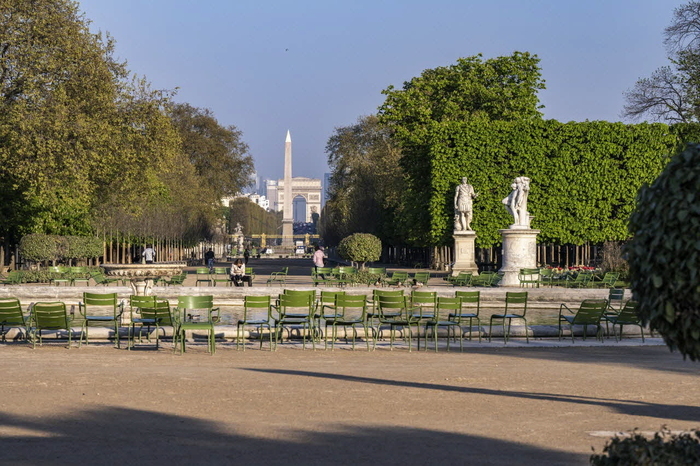 La vue dans tous ses états aux Tuileries : perspectives, effets d’optique et faux-semblants, Jardin des Tuileries, entrée Lemonnier, Paris