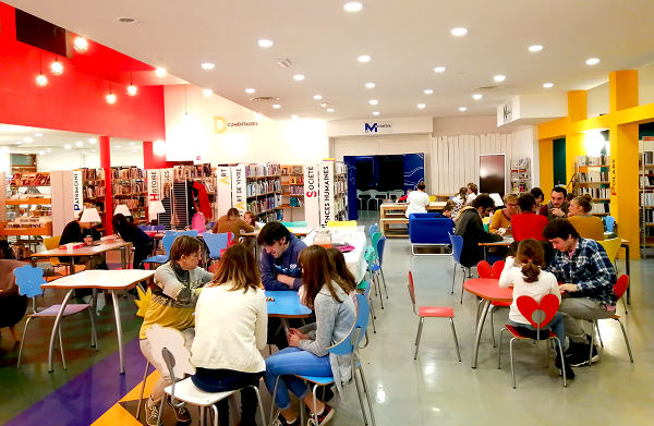 Lectures intergénérationnelles Médiathèque Andrée Chedid Andernos-les-Bains