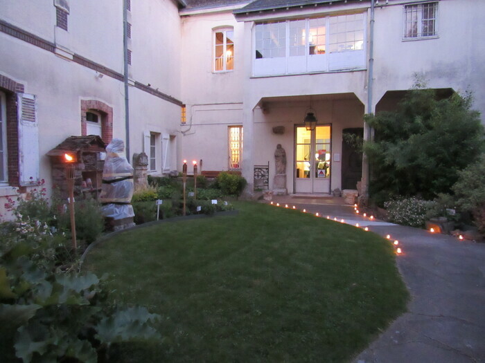 Les collections en musique et en présence de danseurs Musée des beaux-arts et d'histoire naturelle Châteaudun