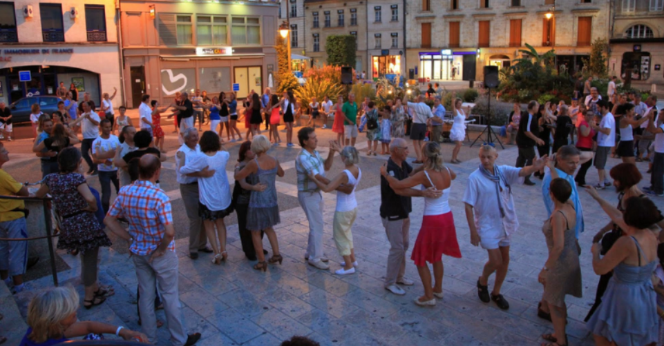Les jeudis ça danse! Place Maréchal de Lattre de Tassigny Bergerac 2026-07-16