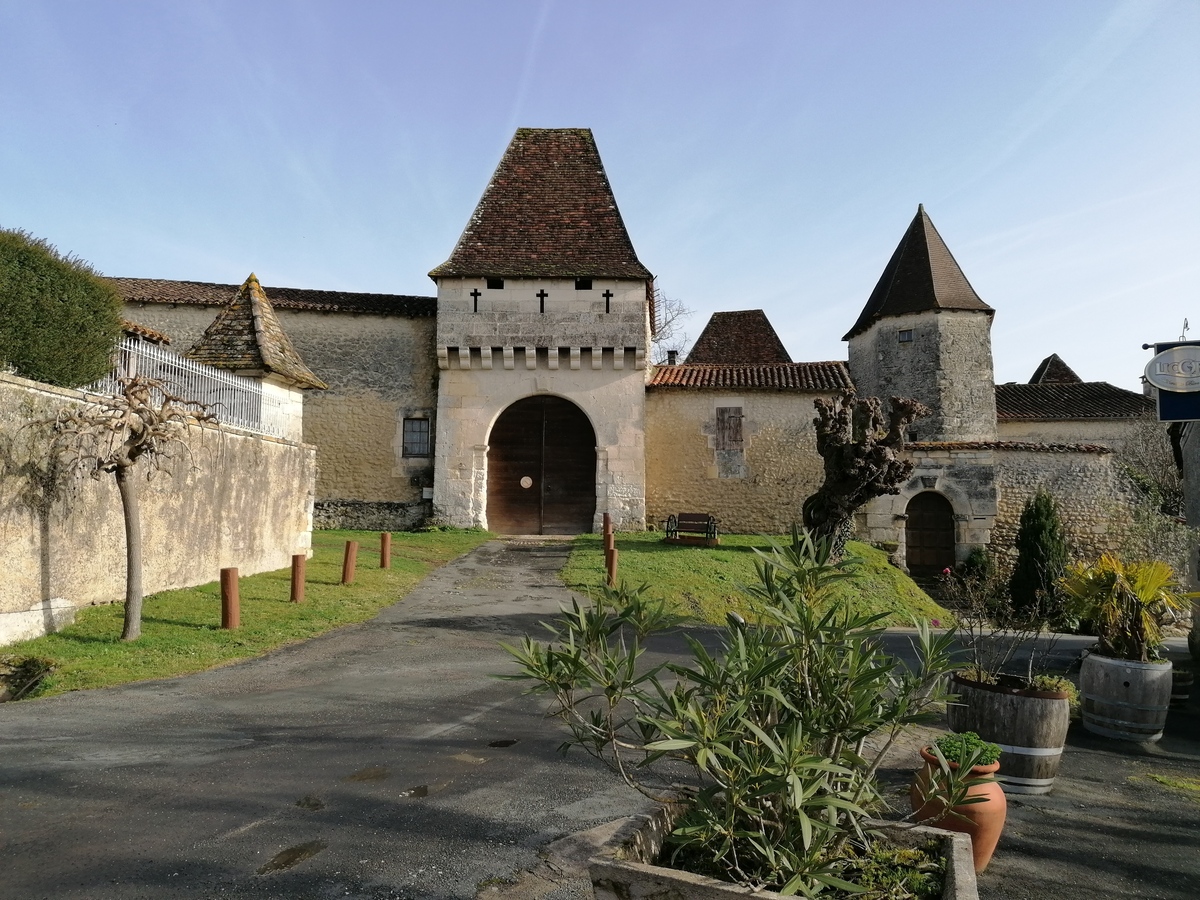 Les Randos des Nounous La Boucle des Remparts Lusignac Dordogne