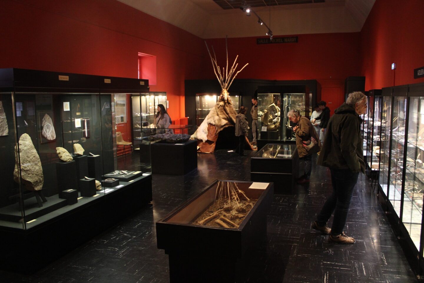 Les vacances au musée La parure préhistorique 22 Cours Tourny Périgueux 2026-07-23