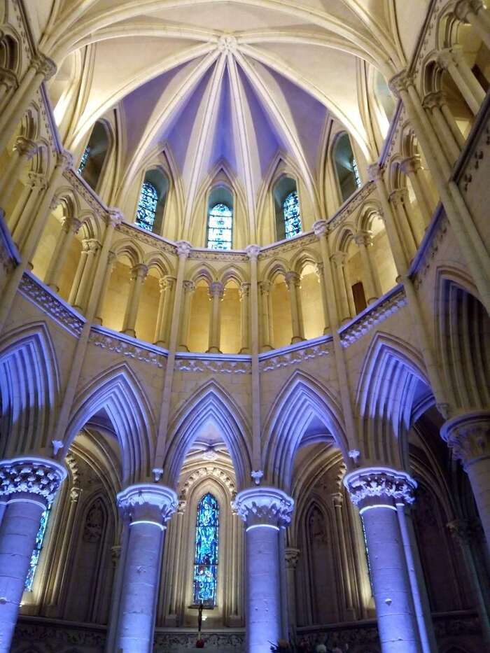 Lumières dans l'églie de Norrey Eglise de Norrey Marcelet