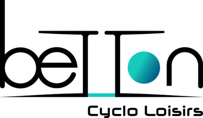 Mai à vélo Place de la Cale Betton