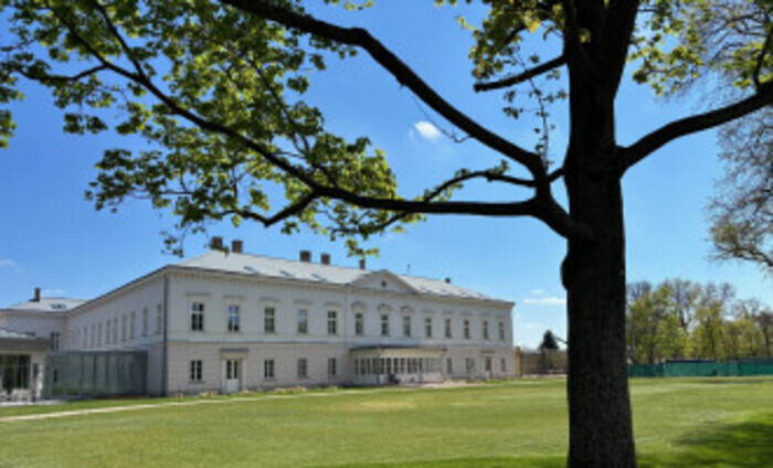 Manoir et parc de Voderady, Kaštieľ a park Voderady, Voderady