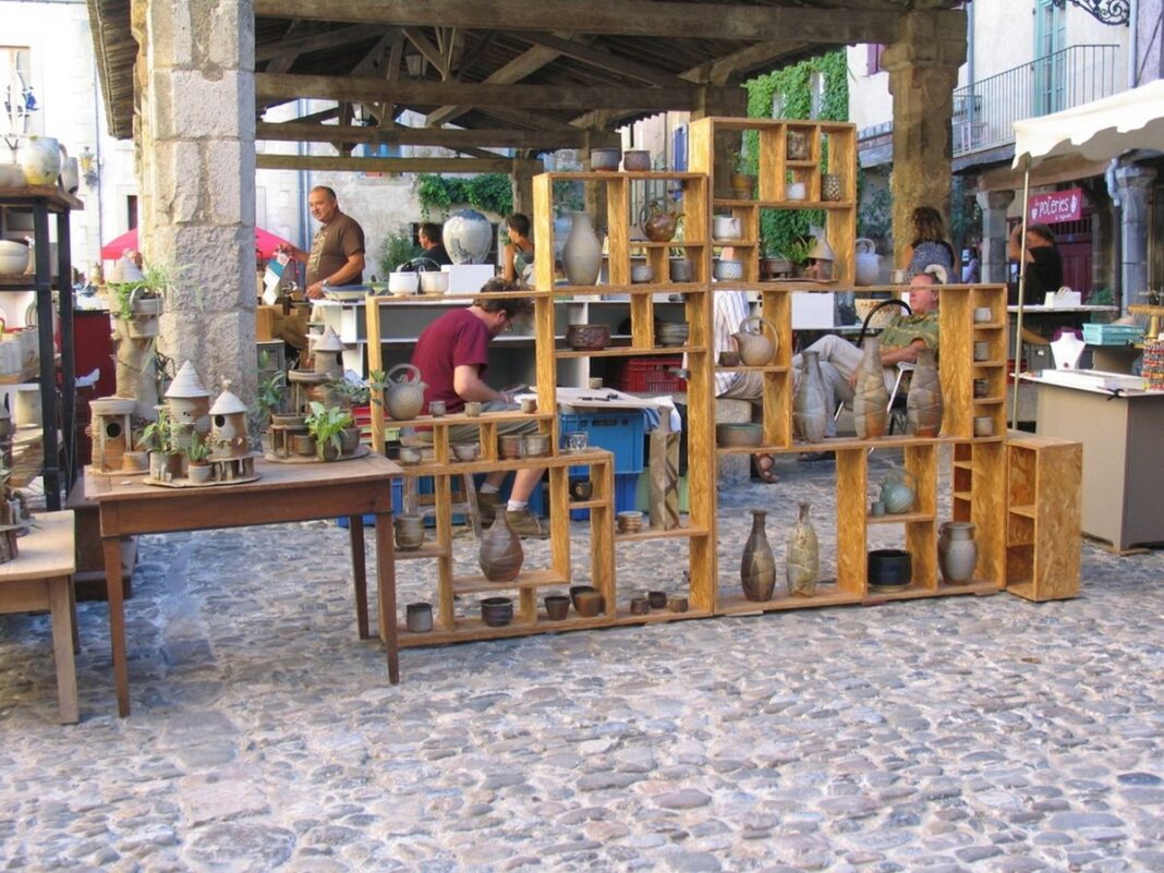 MARCHÉ DES POTIERS  Lagrasse