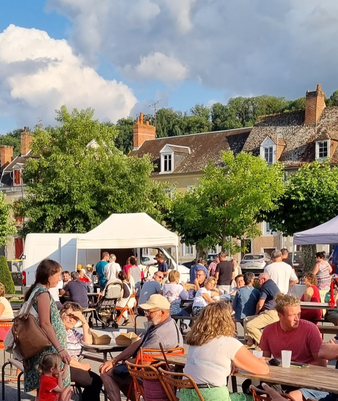 Marché Nocturne Place Aubergier Chambon-sur-Voueize 2026-07-10