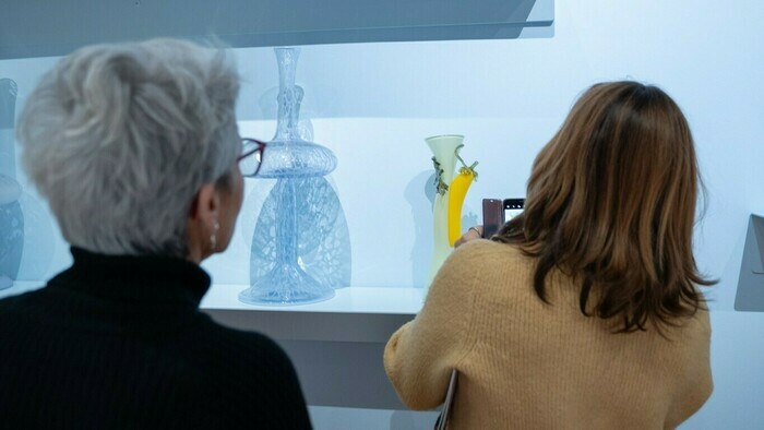 Marie Ducaté. Simultanés, guide volante, Musée Ariana – Musée suisse de la céramique et du verre, Genève