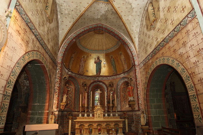 Mézangers : du clocher au jardin, Place de l&rsquo;église Mézangers, Mézangers