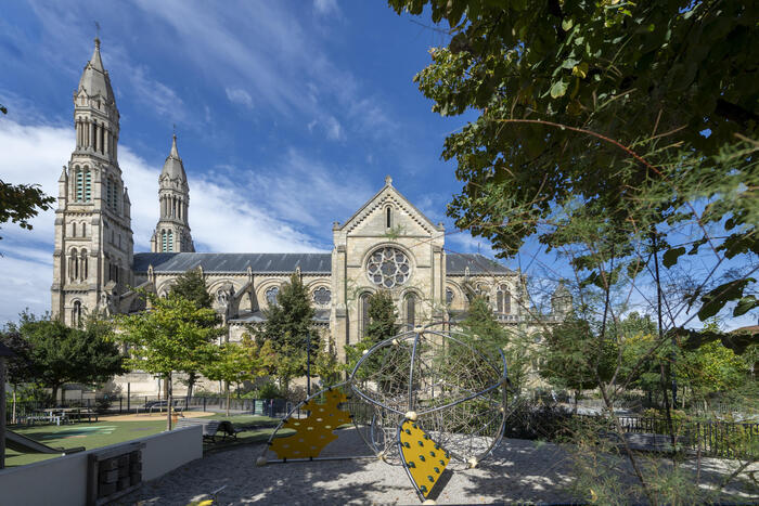 Nansouty village Eglise Sainte-Geneviève Bordeaux