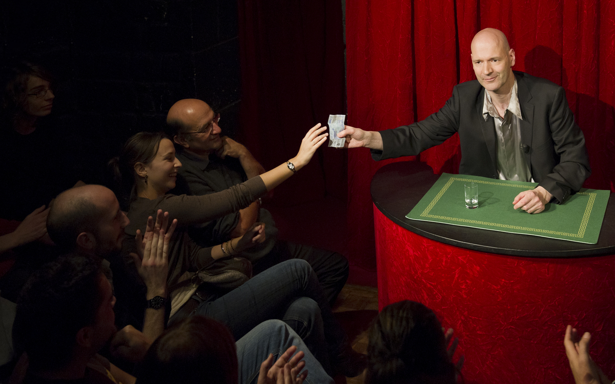 Ni vrai ni faux bien au contraire avec Philippe de Perthuis Théâtre Le Double Fond PARIS