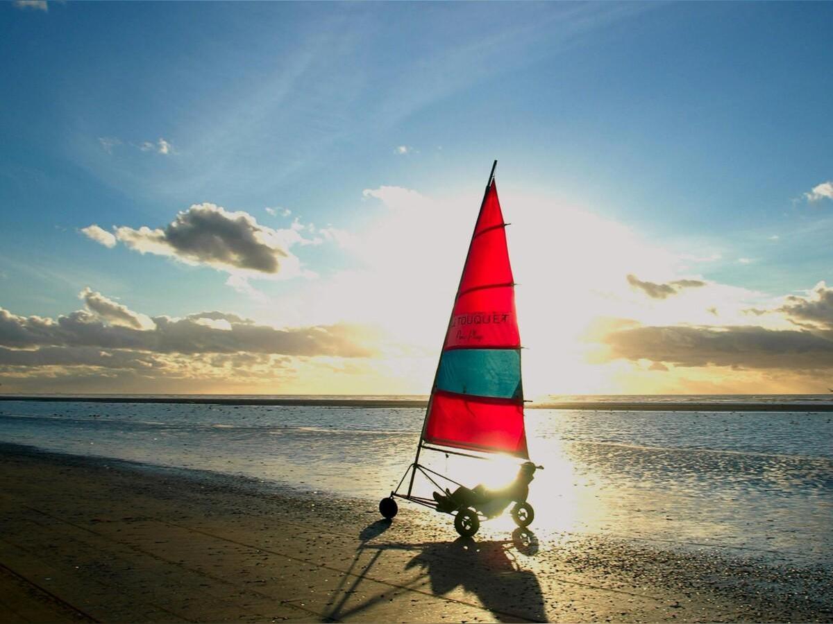 Nocturne en char à voile  Hauteville-sur-Mer