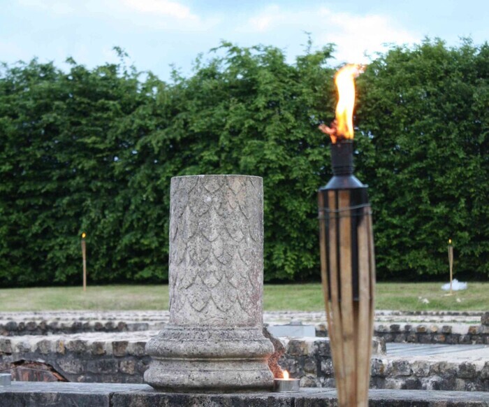 Nuit des Musées : « Visite au flambeau de la Maison Au Grand Péristyle », Musée de Vieux-la-Romaine, Vieux