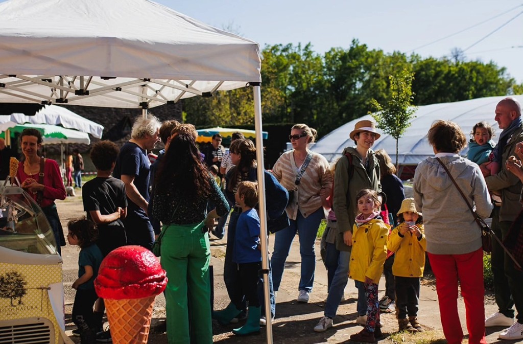 On fête les deux ans de la ferme des HAPPY CULTORS  Le Buisson-de-Cadouin