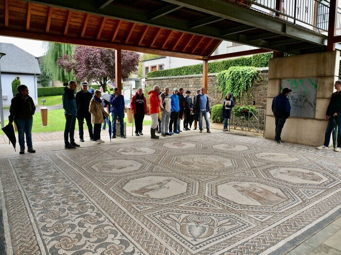 Op de Spuere vun de Réimer - Promenade archéologique à Vichten (LU
