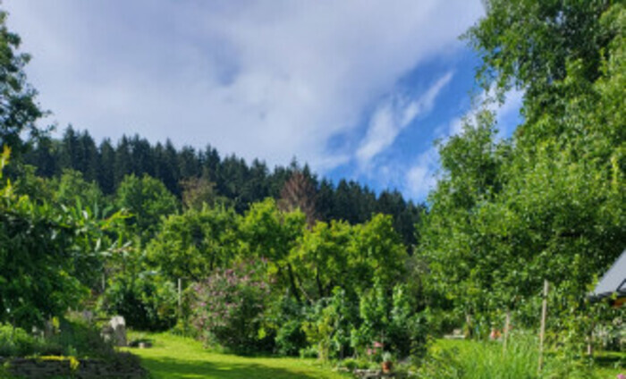 Où se trouve le jardin ?, Belá-Dulice, Belá-Dulice