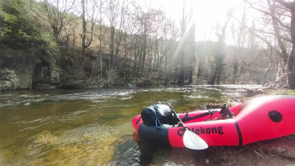 Packrafting et randonnée aquatique insolite  Saint-Laurent-d&rsquo;Olt
