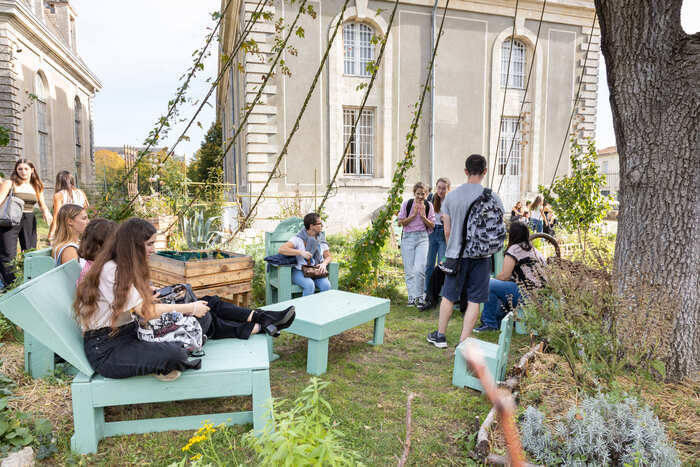 Parcours dans le jardin d’Utopies, Musée national de la Marine – Ancienne école de médecine navale, Rochefort