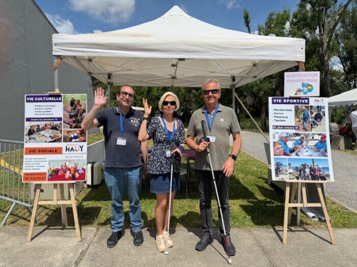 Présentation des activités de l'association Valentin Haüy Jardin botanique de la villa Thuret Antibes