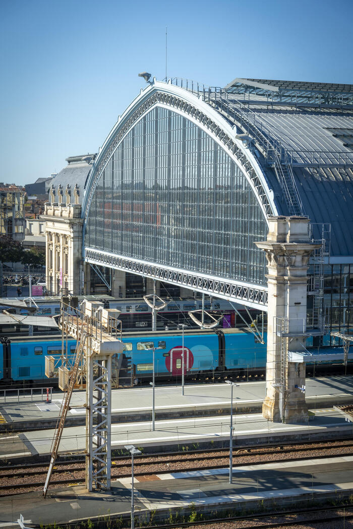 Quartier de la gare nouveau départ, Eglise Sainte-Croix, Bordeaux