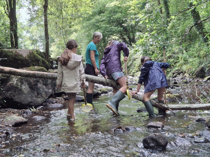 Que de vie dans la rivière !, Parking de la Maison de la Rivière et du Paysage, Athis-Val-de-Rouvre