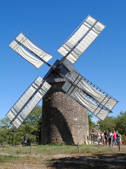 Randonnée des fours et des moulins sur le Causse de Martel  Gignac