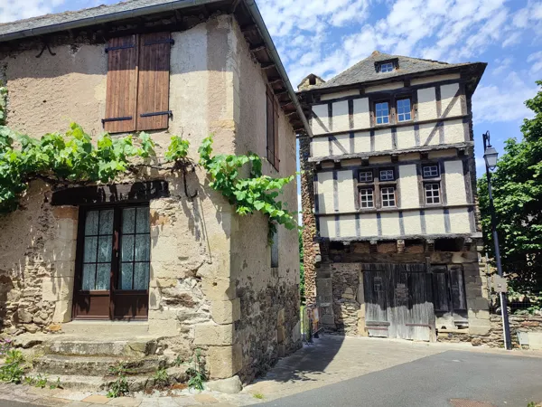 Randonnée La boucle de Prévinquières Rieupeyroux Aveyron