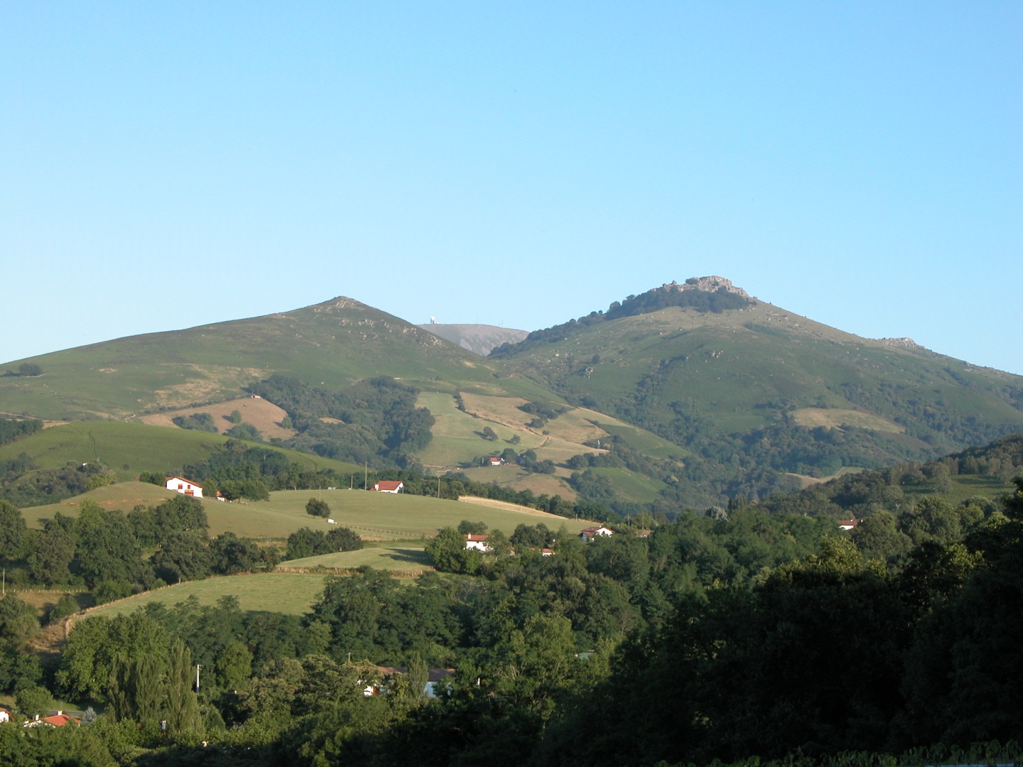 Randonnée nature sur le Mondarrain Itxassou