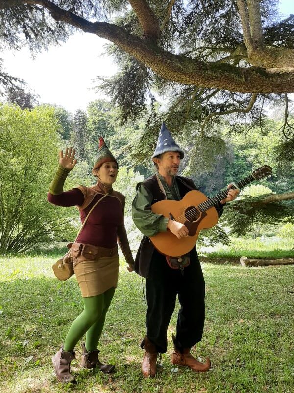 RDV Aux Jardins 2026 Spectacle Fougère Magique dans le parc du château du Mortier à Monnaie 28 Avenue de Flavigny Monnaie 2026-06-07