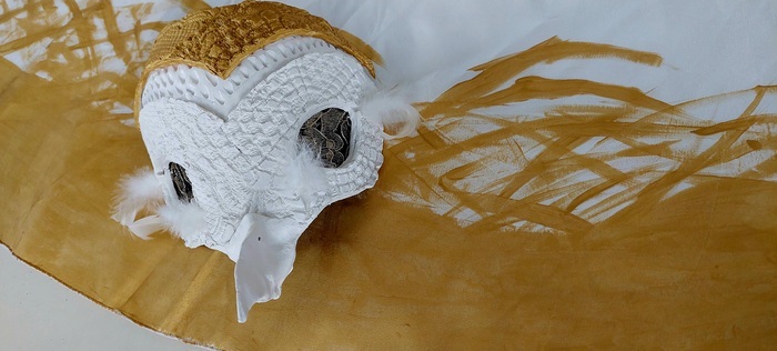 Robe d&rsquo;oiseaux – GAIA, Musée de la dentelle et de la broderie de Caudry, Caudry