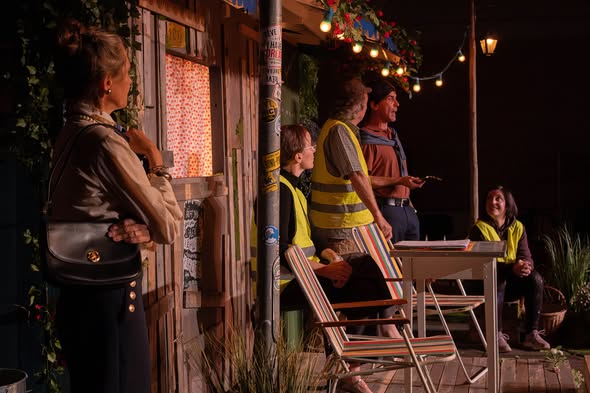 ROND-POINT OU LA VISION D’ÉMILE rue des Forges Baignes